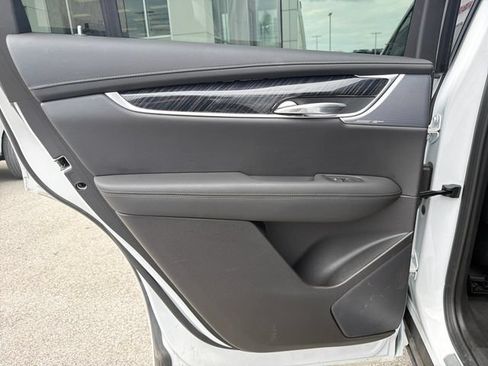 Used 2024 Cadillac XT6 Premium Luxury AWD/4WD image 58