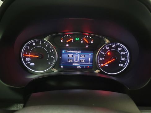 Used 2024 GMC Terrain SLE image 26