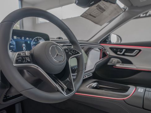 Certified 2026 Mercedes-Benz E 350 4MATIC Sedan image 7