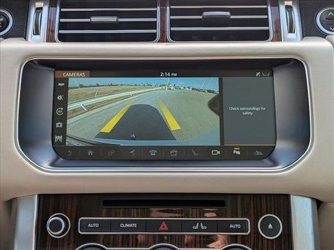 Used 2017 Land Rover Range Rover HSE image 13