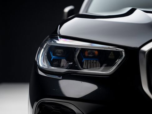 Used 2023 BMW X5 M50i w/ Executive Package image 8