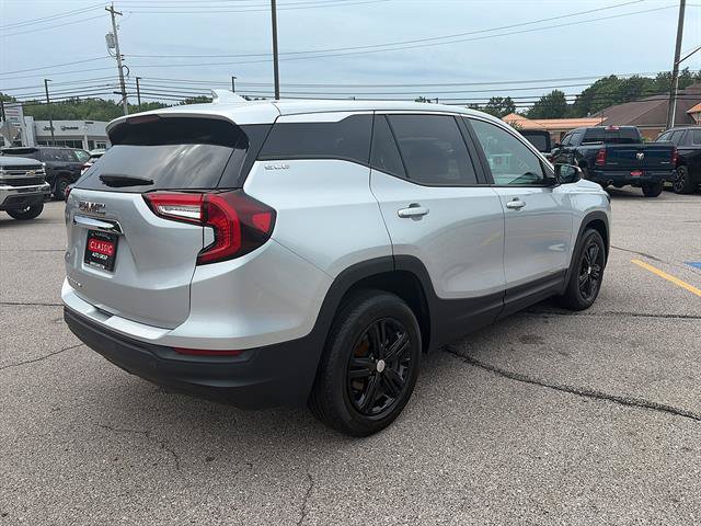Used 2022 GMC Terrain SLE FWD image 7