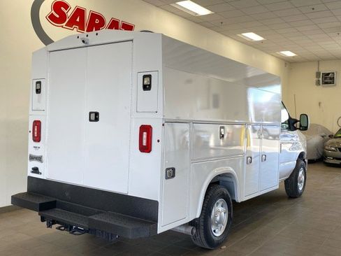 New 2026 Ford E-350 and Econoline 350 Super Duty w/ Power Equipment Group RWD image 10