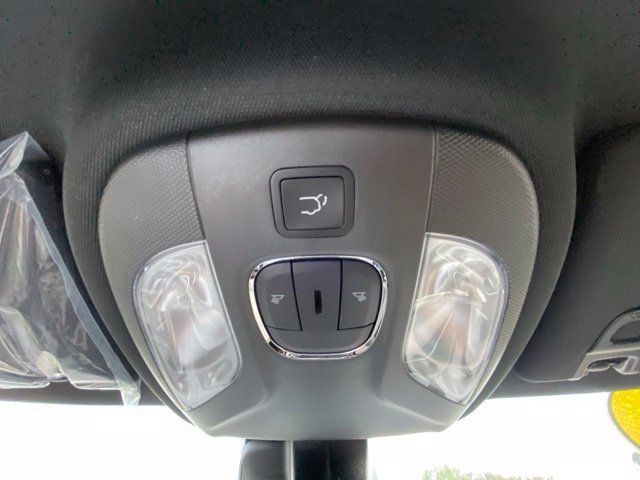 Used 2026 Jeep Compass Limited AWD/4WD image 18