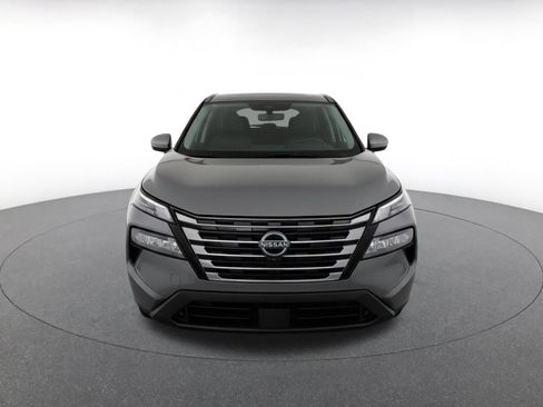Used 2025 Nissan Rogue SV FWD image 2