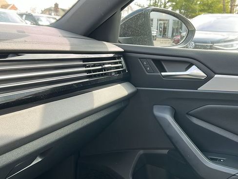 New 2025 Volkswagen Jetta Sport FWD image 17