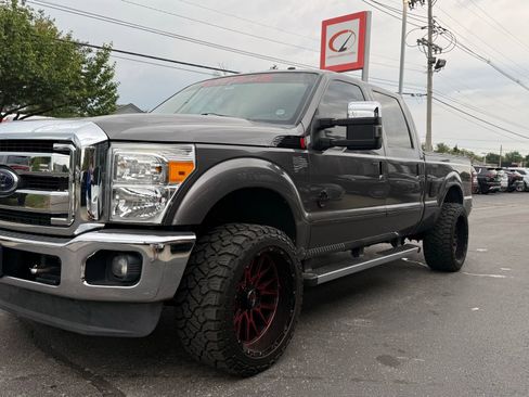 Used 2012 Ford F250 Lariat w/ Lariat Ultimate Pkg AWD/4WD image 1