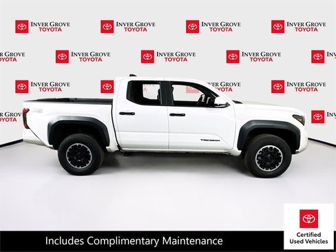 Certified 2024 Toyota Tacoma TRD Off-Road image 4