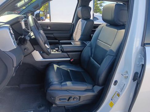 Used 2024 Toyota Tundra Platinum AWD/4WD image 18
