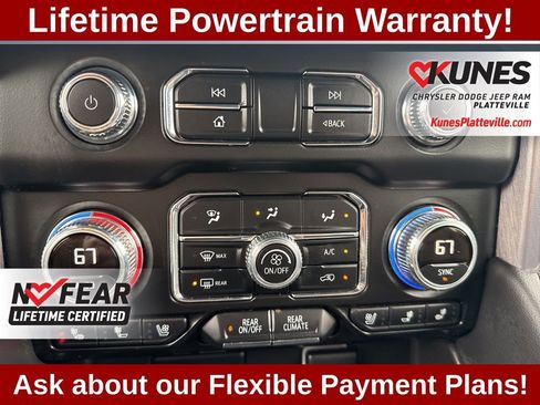 Used 2024 GMC Yukon SLT AWD/4WD image 20