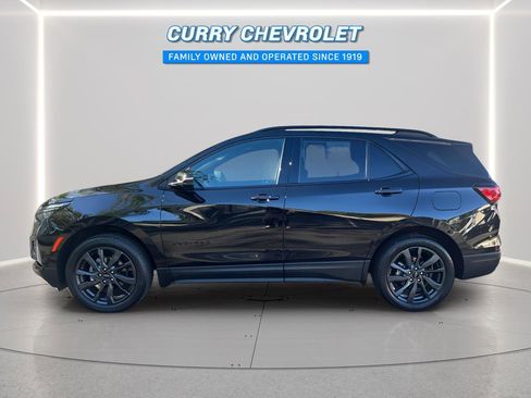 Used 2022 Chevrolet Equinox RS w/ Infotainment Package image 7