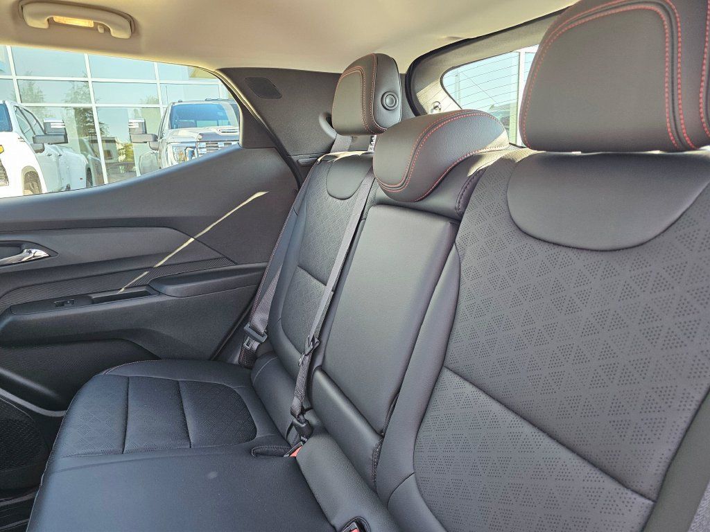 New 2027 Chevrolet Bolt RS w/ Technology Package FWD image 21