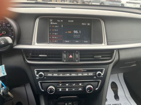 Used 2020 Kia Optima LX FWD image 18