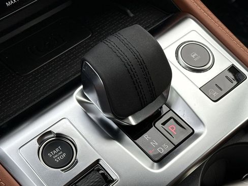 Used 2025 Jaguar F-PACE R-Dynamic S image 27