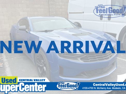 Used 2021 Chevrolet Camaro LT RWD image 1