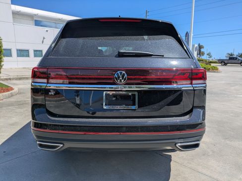 New 2026 Volkswagen Atlas SE FWD image 5