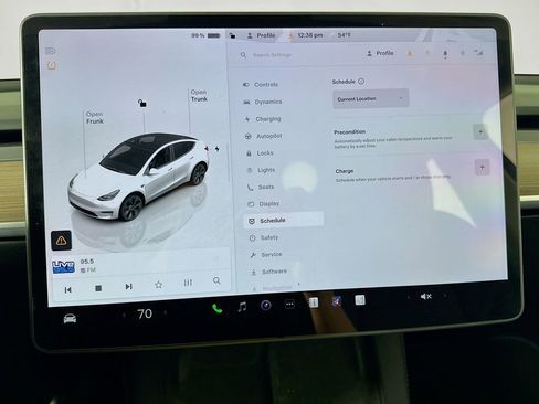 Used 2025 Tesla Model Y Long Range image 41