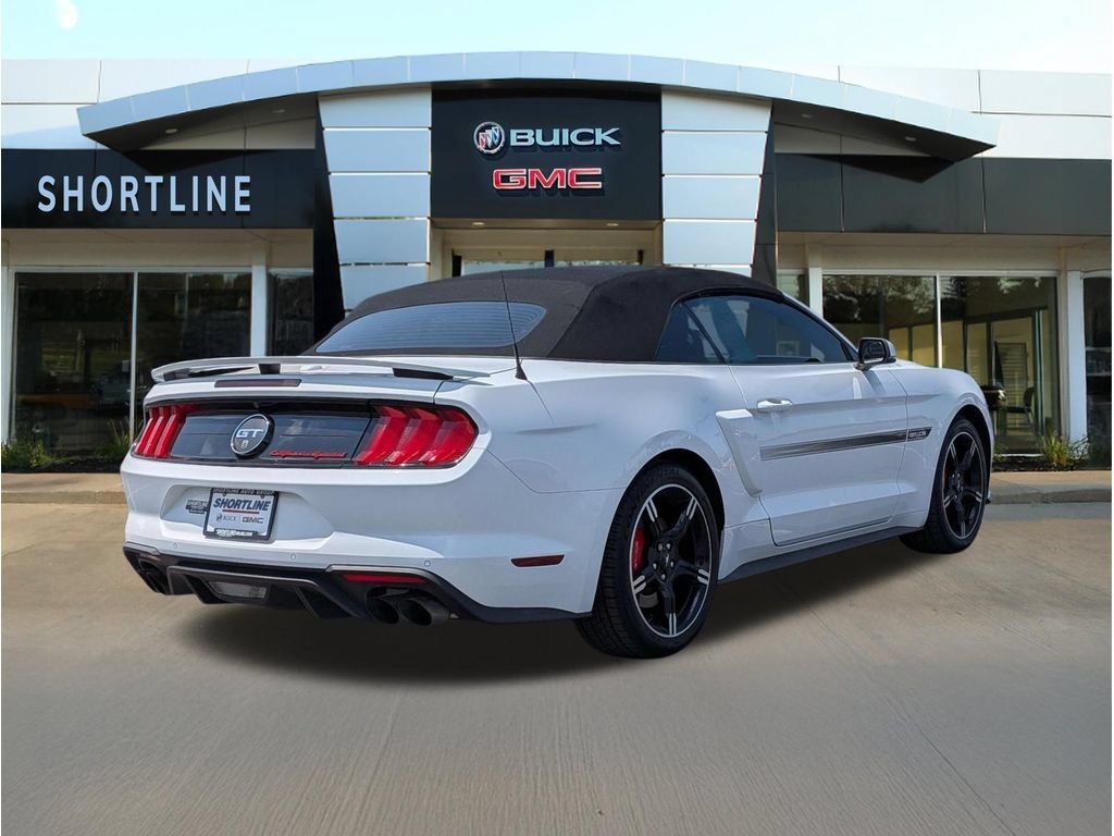 Used 2021 Ford Mustang GT Premium w/ Equipment Group 401A RWD image 3