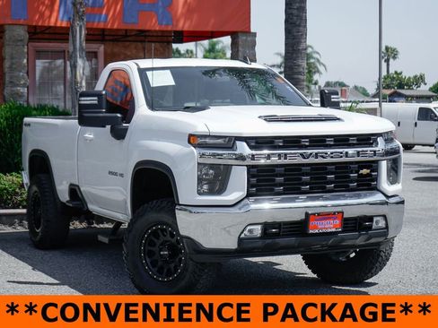 Used 2022 Chevrolet Silverado 2500 LT w/ Convenience Package AWD/4WD image 2