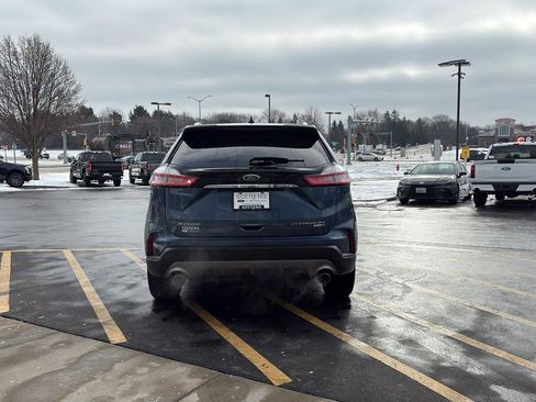 Used 2019 Ford Edge Titanium image 5