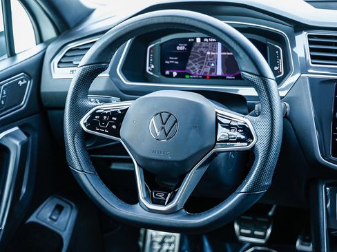 Used 2024 Volkswagen Tiguan SEL R-Line image 13