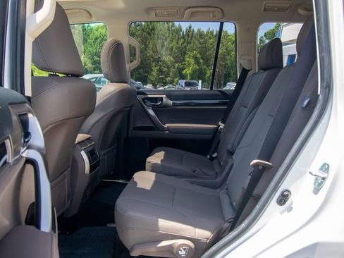 Used 2020 Lexus GX 460 Premium AWD/4WD image 9