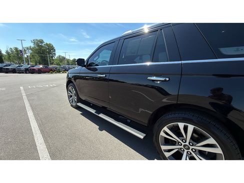 Certified 2020 Ford Expedition Limited w/ Equipment Group 302A AWD/4WD image 27