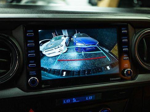 Used 2023 Toyota Tacoma TRD Sport w/ Black Out Package (TMS) image 20