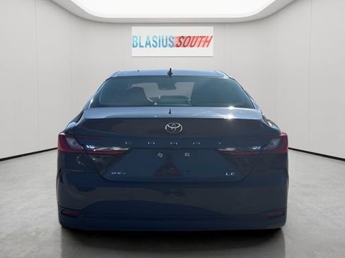 Used 2025 Toyota Camry LE image 4