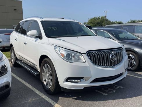 Used 2017 Buick Enclave Leather FWD image 1