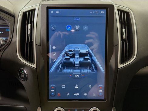 Used 2024 Ford Edge SEL w/ Convenience Package image 17