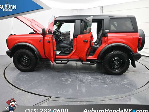 Used 2023 Ford Bronco Black Diamond image 34