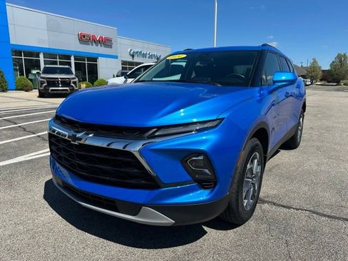Used 2024 Chevrolet Blazer LT w/ Convenience Package image 2