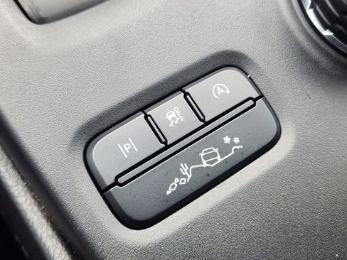 Used 2024 Ford Ranger Lariat w/ FX4 Off-Road Package image 29