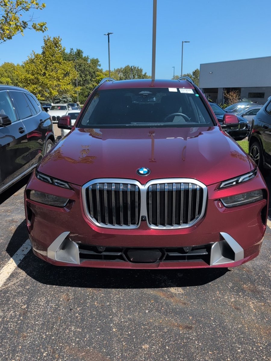 Used 2026 BMW X7 xDrive40i AWD/4WD image 6