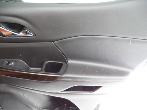 Used 2020 GMC Acadia AT4 w/ GMC Pro Grade Package image 41