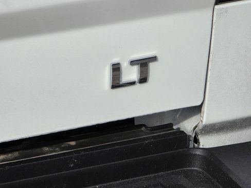 Used 2015 Chevrolet Silverado 2500 LT AWD/4WD image 40
