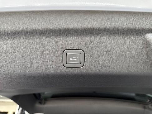 New 2026 GMC Yukon XL Denali w/ Sun & Power Step Package RWD image 35