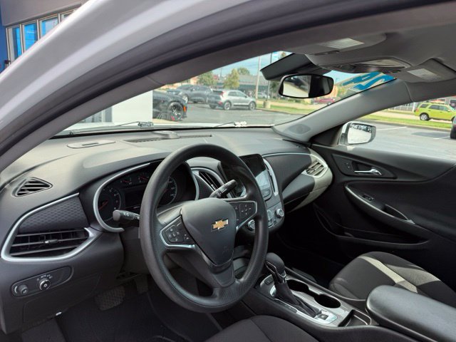 Used 2024 Chevrolet Malibu LS FWD image 7