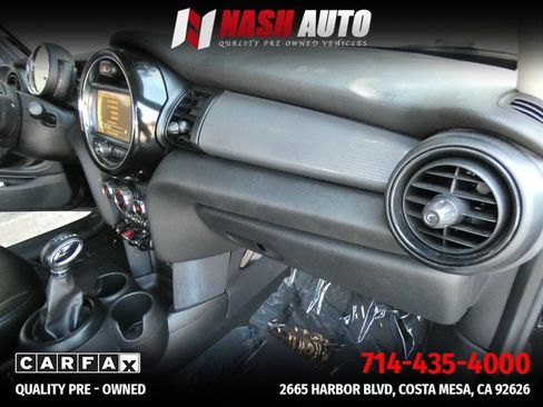 Used 2018 MINI Cooper 2-Door Hardtop FWD image 32