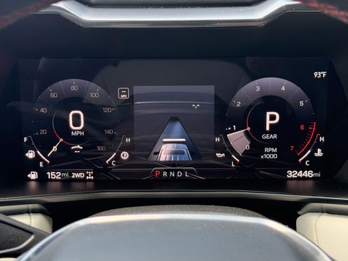 Used 2024 GMC Canyon AT4X w/ AT4X AEV Edition AWD/4WD image 39
