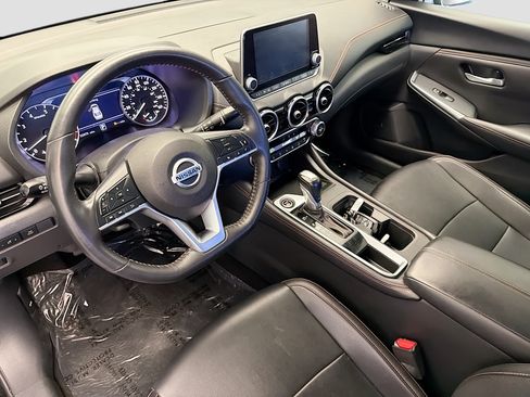 Used 2023 Nissan Sentra SR w/ SR Premium Package FWD image 7