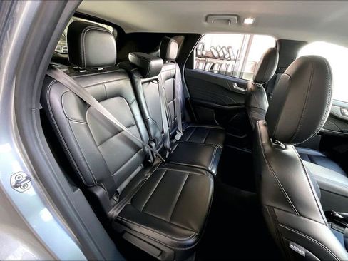 Used 2024 Ford Escape Platinum image 15