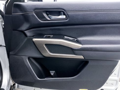 Used 2022 Nissan Pathfinder Platinum w/ Cargo Package image 35