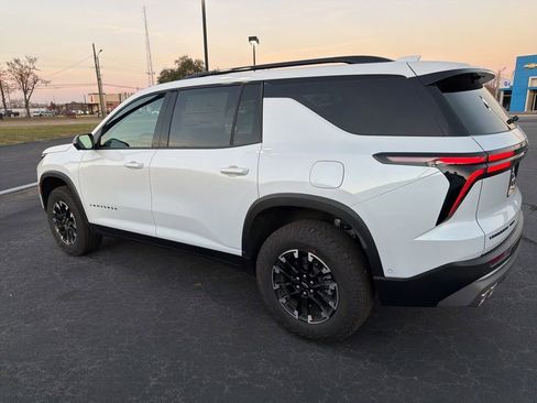 New 2026 Chevrolet Traverse Z71 w/ Enhanced Driving Package image 6