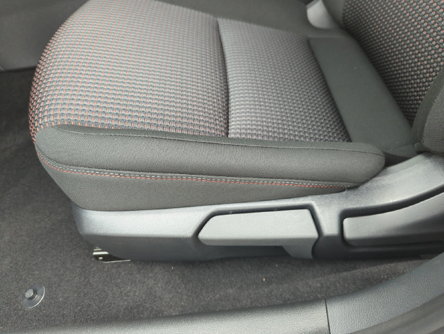 Used 2026 Nissan Sentra SR w/ Floor Mat Package FWD image 41