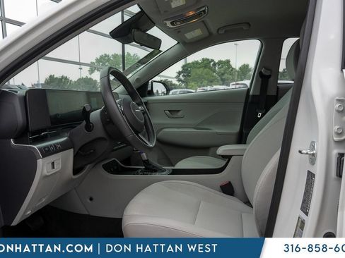 Used 2025 Hyundai Kona SEL AWD/4WD image 4