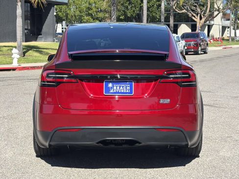 Used 2023 Tesla Model X Plaid image 5