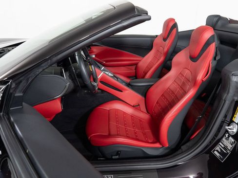 Used 2024 Ferrari Roma Spider RWD image 5