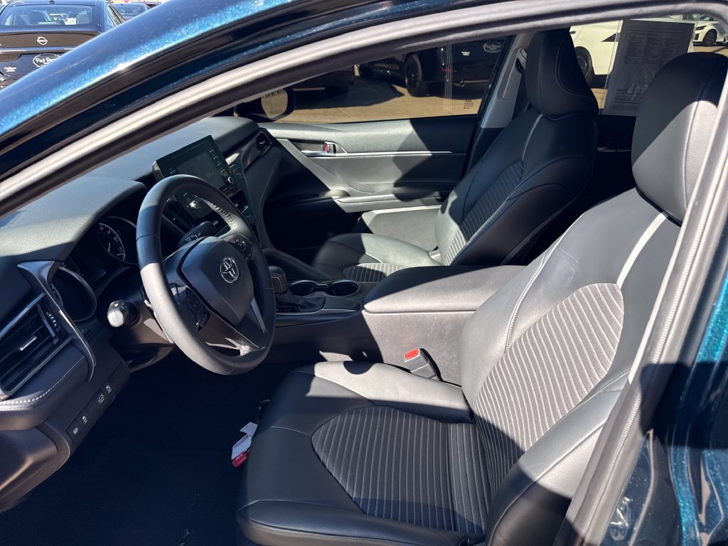 Used 2021 Toyota Camry SE FWD image 24
